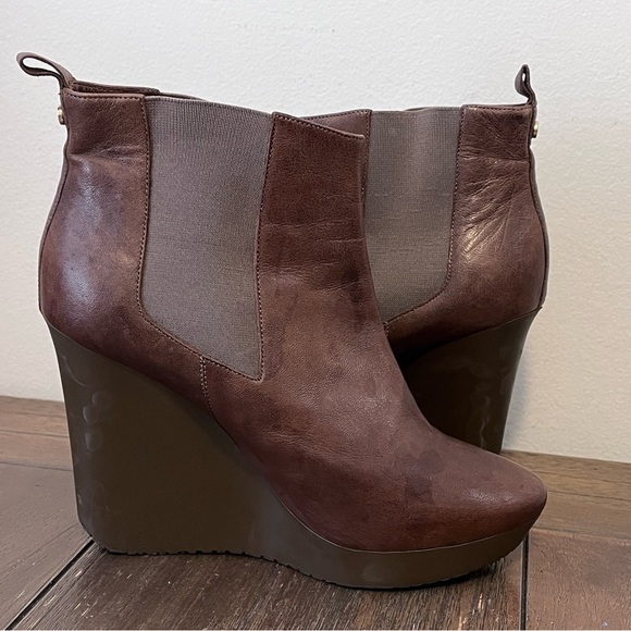 Jimmy Choo Britannia Chelsea Wedge Booties Boots size 39 Women’s US size 9 - Picture 5 of 9